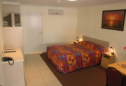 White Gums Motor Inn - Tourism Brisbane 3