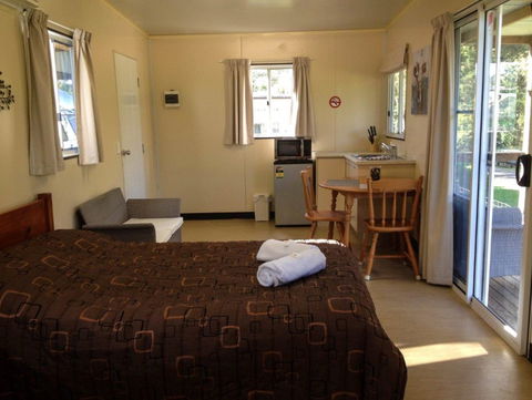 Esk Caravan Park And Rail Trail Motel - Brisbane Tourism 4