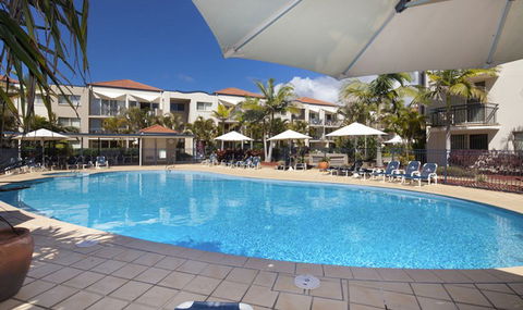Golden Riviera Beach Resort - Tourism Brisbane 2