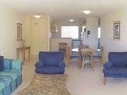 Golden Riviera Beach Resort - Tourism Brisbane 9