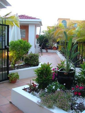 Shaz Maisons Beachside Holiday Apartments - Tourism Brisbane 0