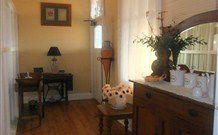 Lake View Farm House - Brisbane 4u 1