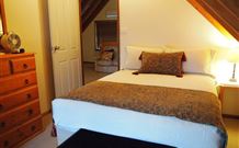 Cottage Barn Bed And Breakfast - Brisbane 4u 2