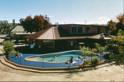 Albury-Wodonga YHA - Brisbane 4u 0