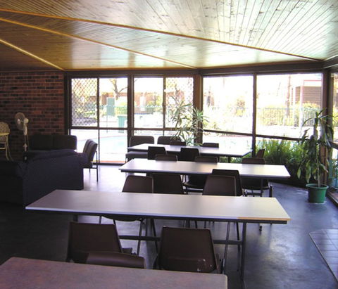 Albury-Wodonga YHA - Brisbane 4u 4