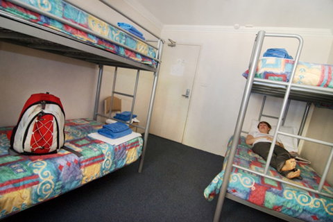 Wollongong YHA - Brisbane Tourism 1