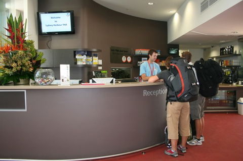 Sydney Harbour YHA - Brisbane 4u 3