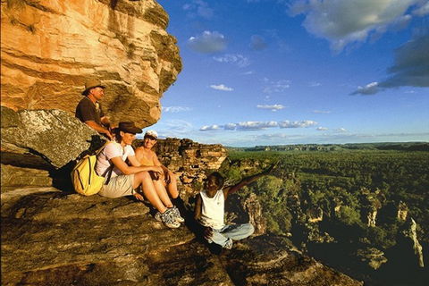 Alice Springs YHA - Brisbane 4u 6