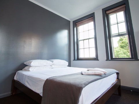 Crown And Anchor Hotel - Tourism Brisbane 2