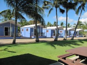 Tropical Beach Caravan Park - Brisbane 4u 2
