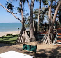 Beachfront Zilzie Holiday Home and Cottage - Tourism Brisbane