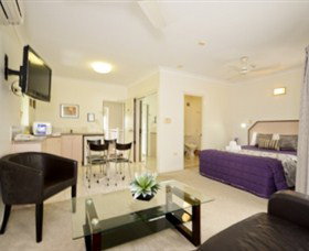 Reef Palms Motel - Tourism Brisbane 0