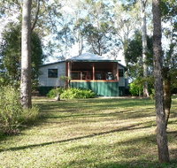 Bushland Cottages and Lodge Yungaburra - Tourism Brisbane
