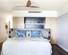 Beach Club, Hamilton Island - Brisbane 4u 1