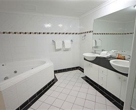 Xanadu Resort - Brisbane Tourism 1