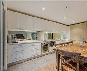 Malibu Shores At Vogue Holiday Homes - Tourism Brisbane 2