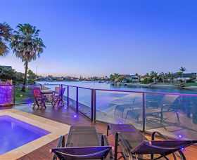 Kurrawa Cove At Vogue Holiday Homes - Tourism Brisbane 0