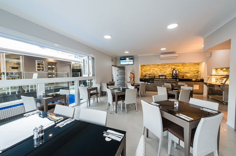 Athena Motel Apartments - Brisbane 4u 2