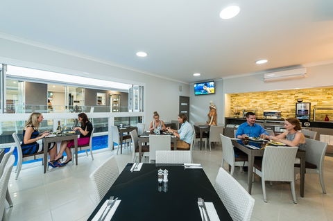 Athena Motel Apartments - Brisbane 4u 3