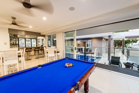 Athena Motel Apartments - Brisbane 4u 4