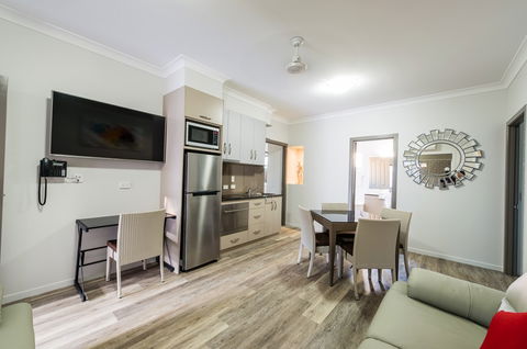 Athena Motel Apartments - Brisbane 4u 8