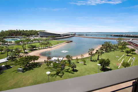 Akuna Waterfront - Tourism Brisbane 4