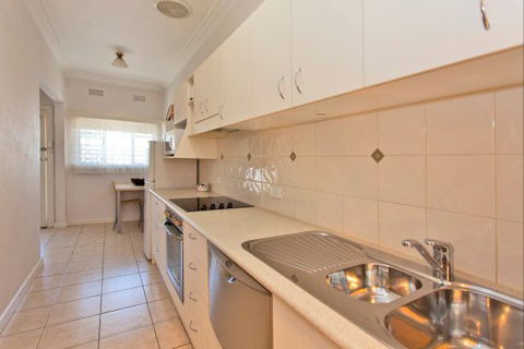 Relax On Regina - Brisbane Tourism 57