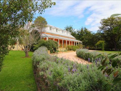 Fitzroy Inn Historic Retreat - Brisbane Tourism 1