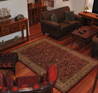 The Pommy Tree Bed and Breakfast - Tourism Brisbane