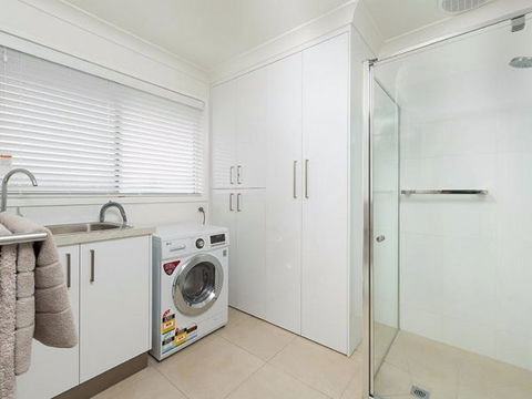 Relax On Regina - Brisbane Tourism 26