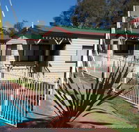 Parkes Country Cabins - Tourism Brisbane