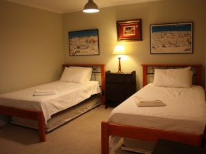 Eelah - Tourism Brisbane 0