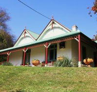 Ravenscroft and The Cottage - Tourism Brisbane