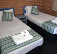 The Oaks Hotel Motel  - Tourism Brisbane