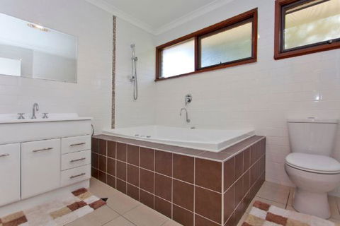 Relax On Regina - Brisbane Tourism 72