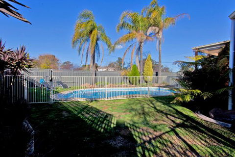 Relax On Regina - Brisbane Tourism 74