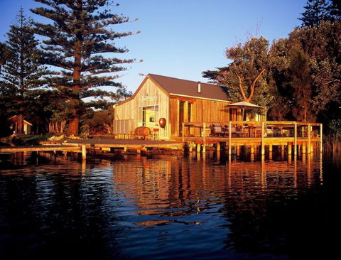 Boathouse - Birks Harbour - Brisbane 4u 2