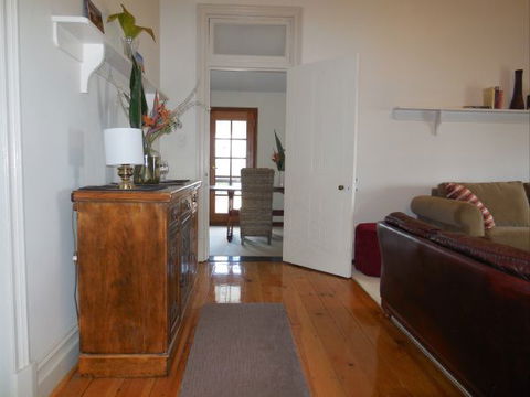 Book Keepers Cottage Waikerie - Brisbane Tourism 4