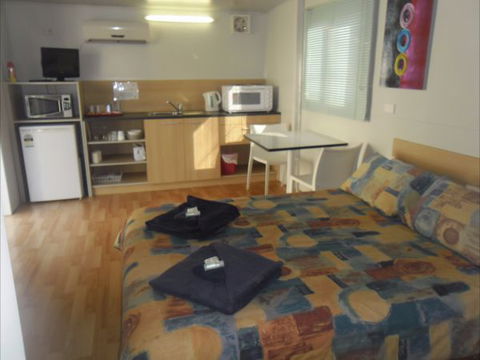 Savannah Way Motel - Brisbane 4u 3