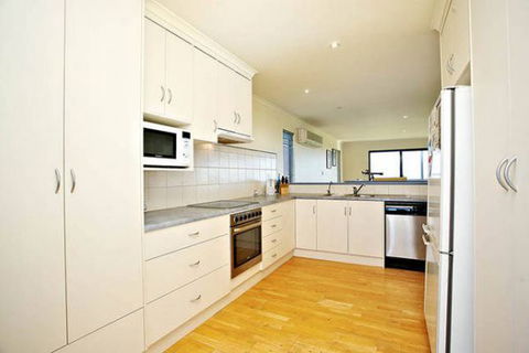 Unwind At Coast On Newell - Brisbane 4u 16