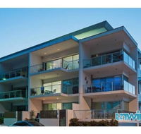 Unwind at 29 Breeze Penthouse - Tourism Brisbane