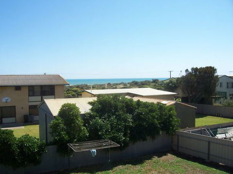 Century 21 SouthCoast: Silver Sands - Brisbane Tourism 1