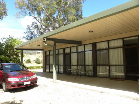 Myrtleford Masonic Units - Tourism Brisbane 3