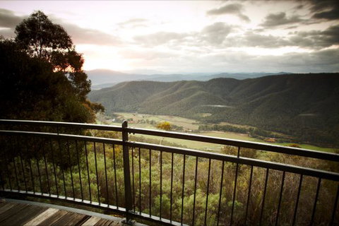 Pizzini's Vineyard Guesthouse - Tourism Brisbane 0