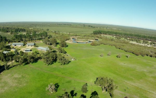 Muckenburra WA Tourism Brisbane