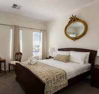 Lakeside Retreat - Tourism Brisbane