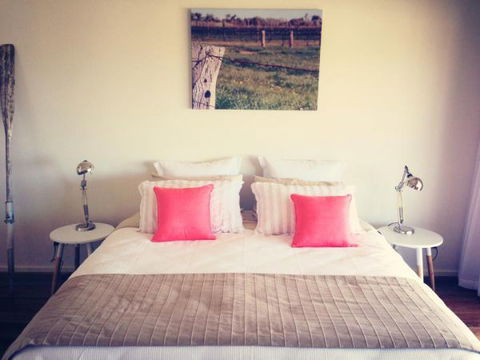 Vintage Oar Holiday House - Tourism Brisbane 2