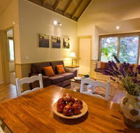 Autumn Abode Cottages - Tourism Brisbane