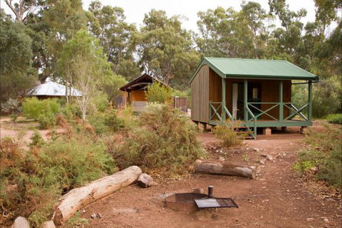 Alligator Lodge - Mount Remarkable National Park - Brisbane 4u 0