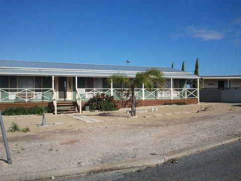 Annies Rest - Brisbane 4u 0